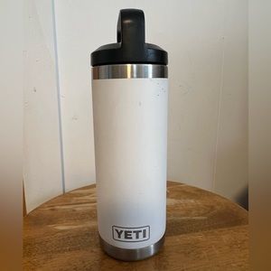 Yeti 18oz rambler water bottle with original lid